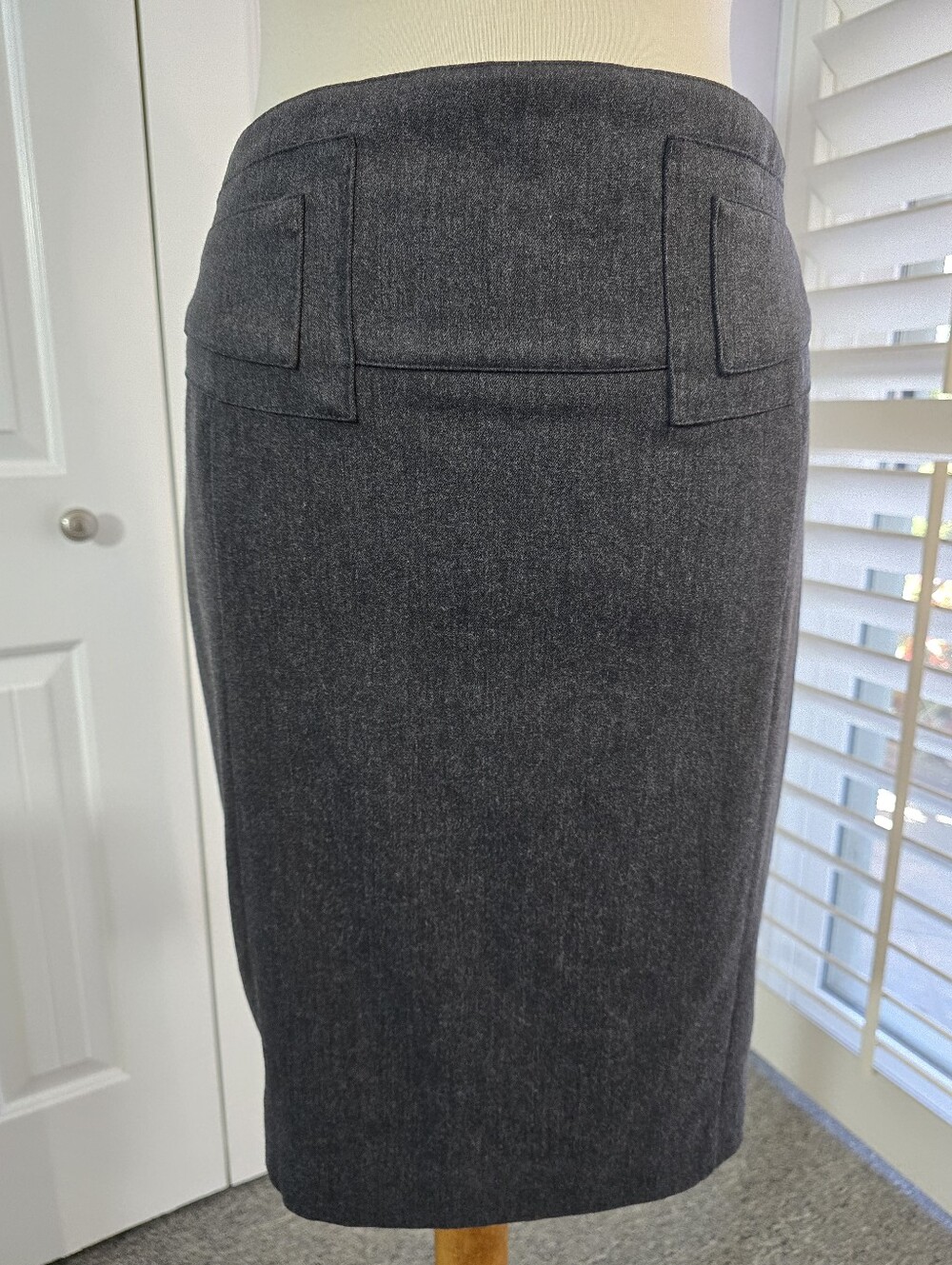 EXPRESS Charcoal Pencil Skirt W/Subtle Pocket Accents And Back Buckle Detail - Picture 2 of 9